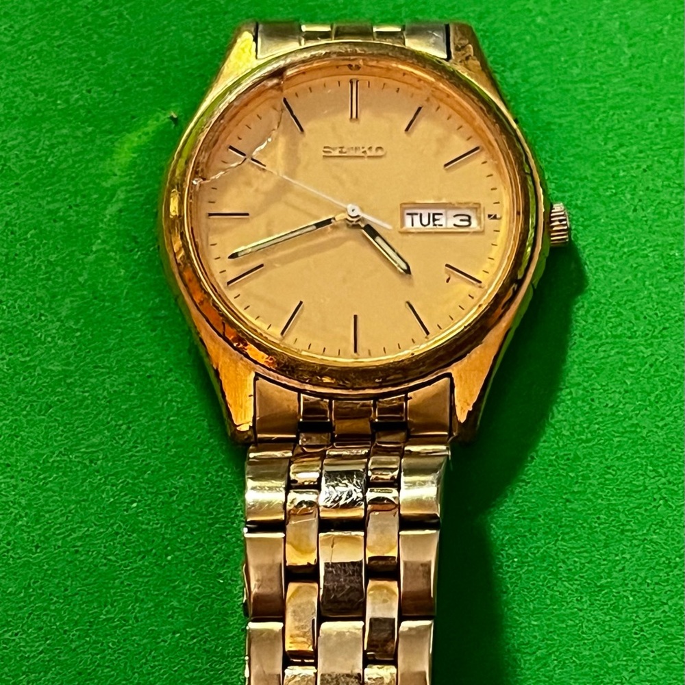 Seiko 7N43-9048 Vintage Day/Date Watch - AS IS